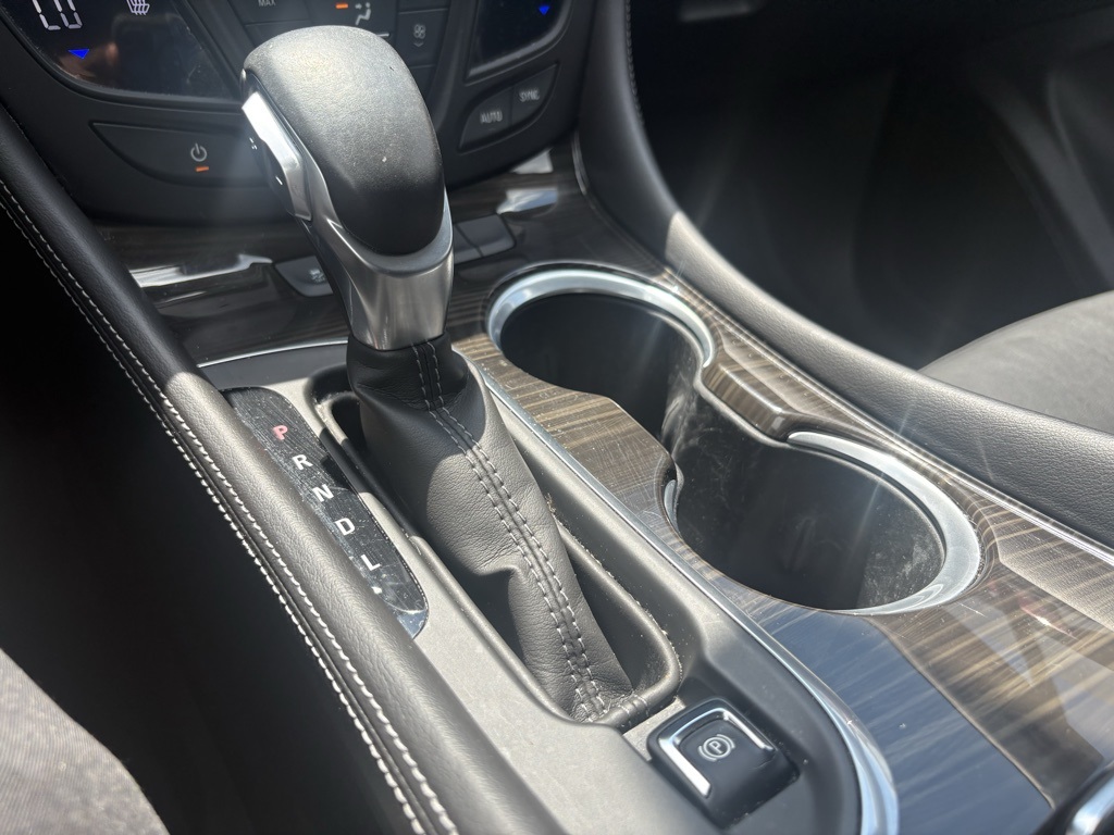 2019 Buick Envision Essence photo 29