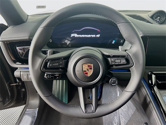 2025 Porsche Panamera E-Hybrid 4 photo 12