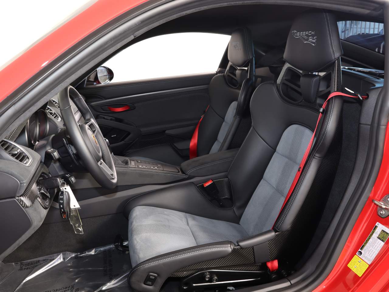 2024 Porsche Cayman GT4 RS photo 5