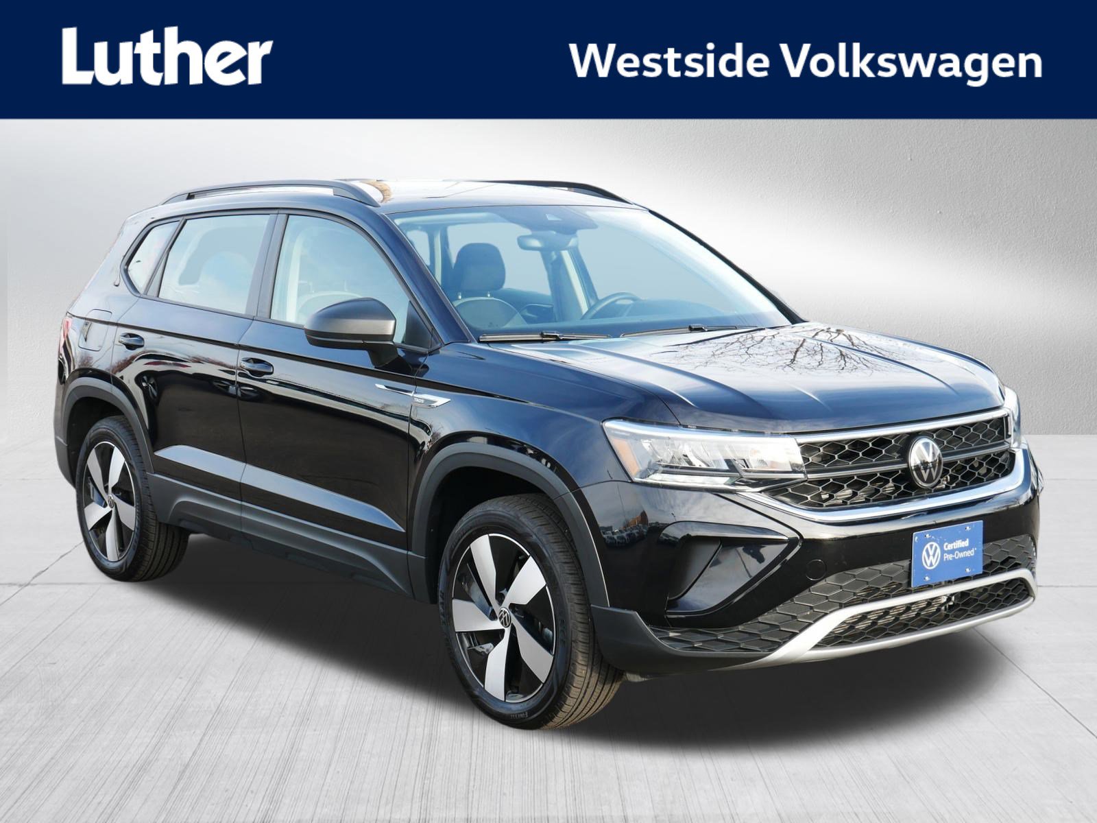 2024 Volkswagen Taos S's photo