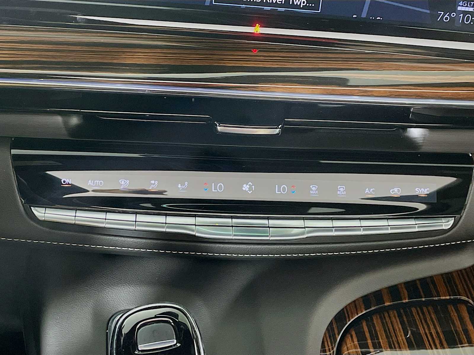 2023 Cadillac Escalade ESV Premium Luxury photo 14