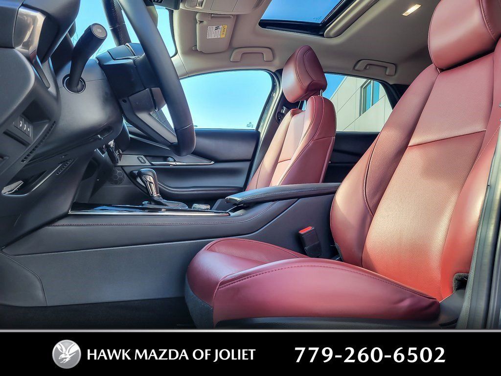 2025 MAZDA CX-30 - Image 7