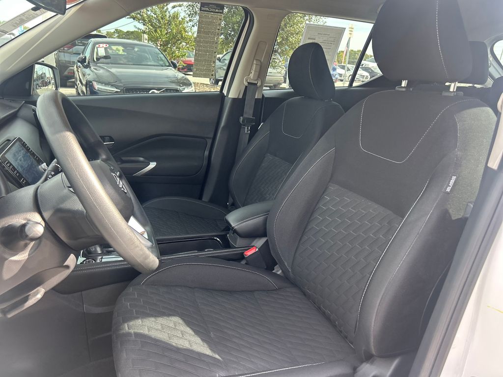 2023 Nissan Kicks SV photo 15