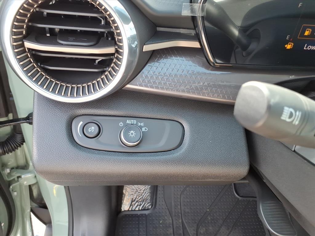 2026 Chevrolet Trax ACTIV photo 17