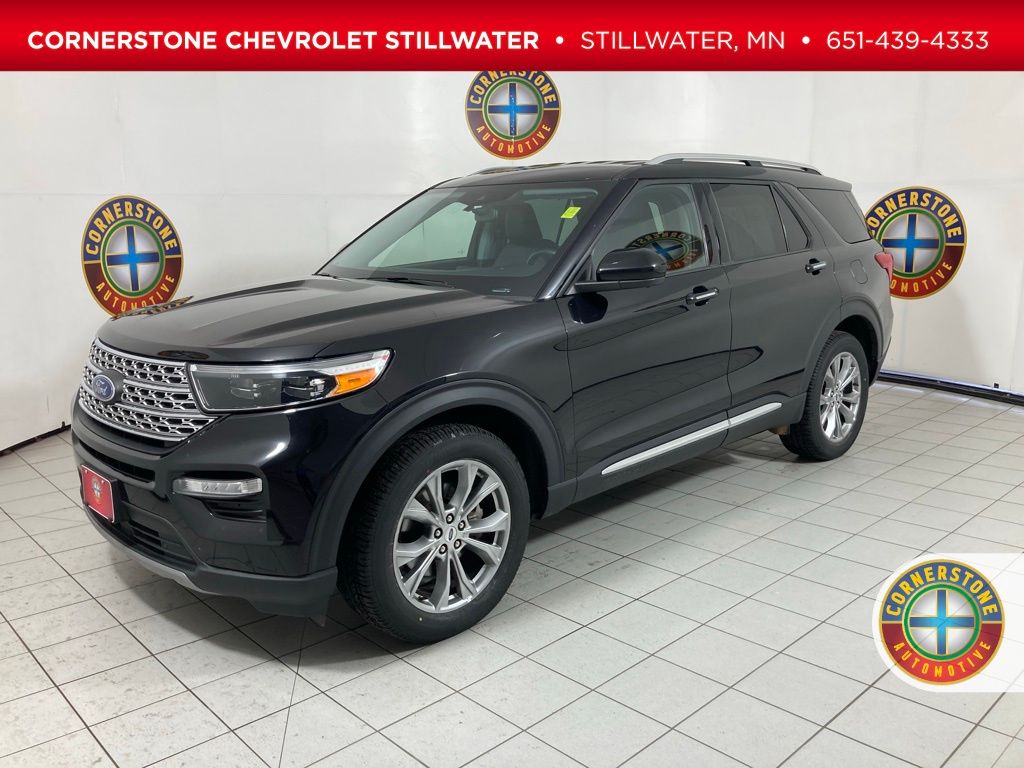 2023 Ford Explorer Limited's photo