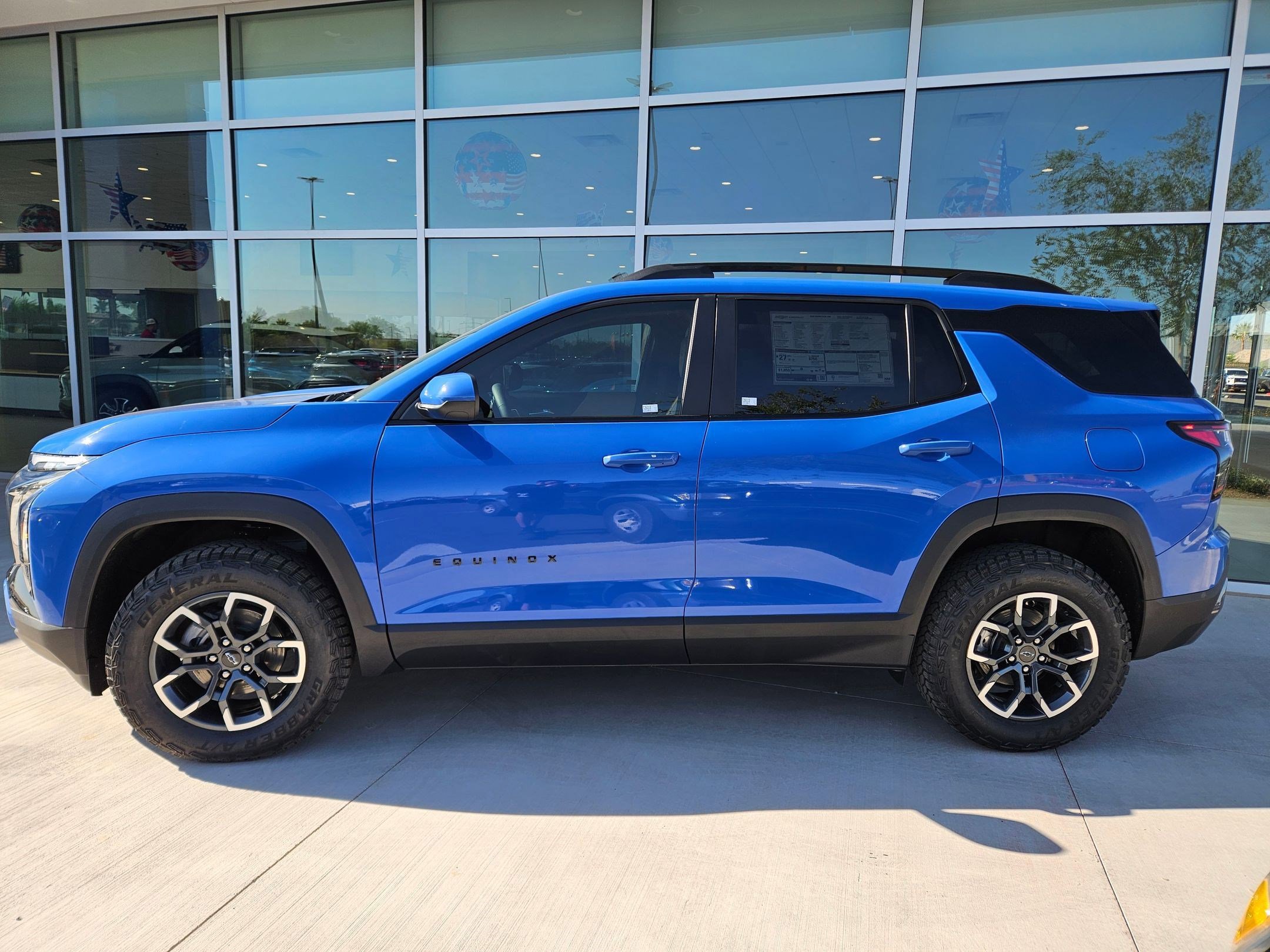 2026 Chevrolet Equinox ACTIV photo 2