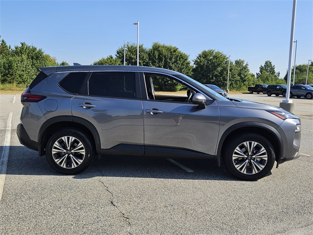 2023 Nissan Rogue SV photo 10