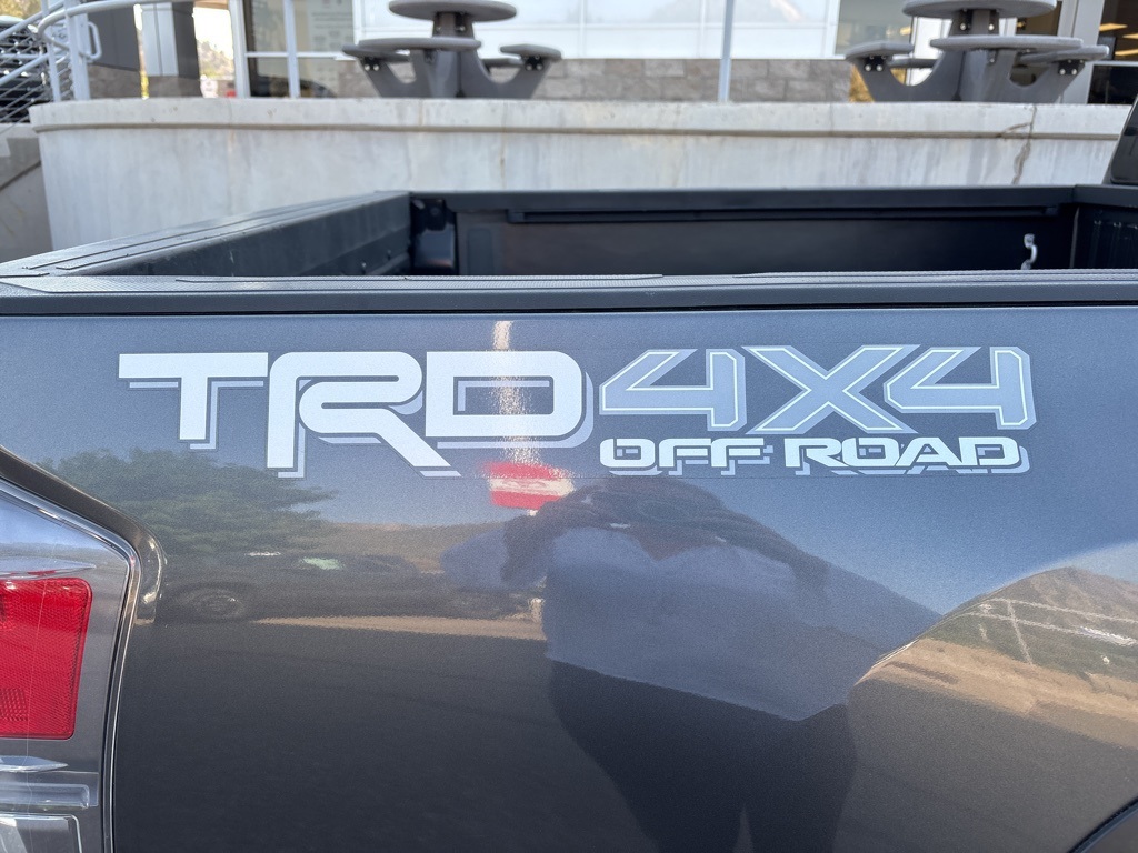 2023 Toyota Tacoma TRD Off-Road photo 2