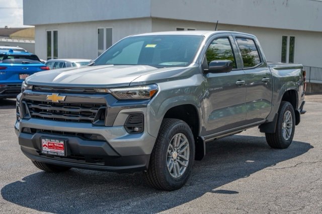2025 Chevrolet Colorado Work Truck LT photo 4
