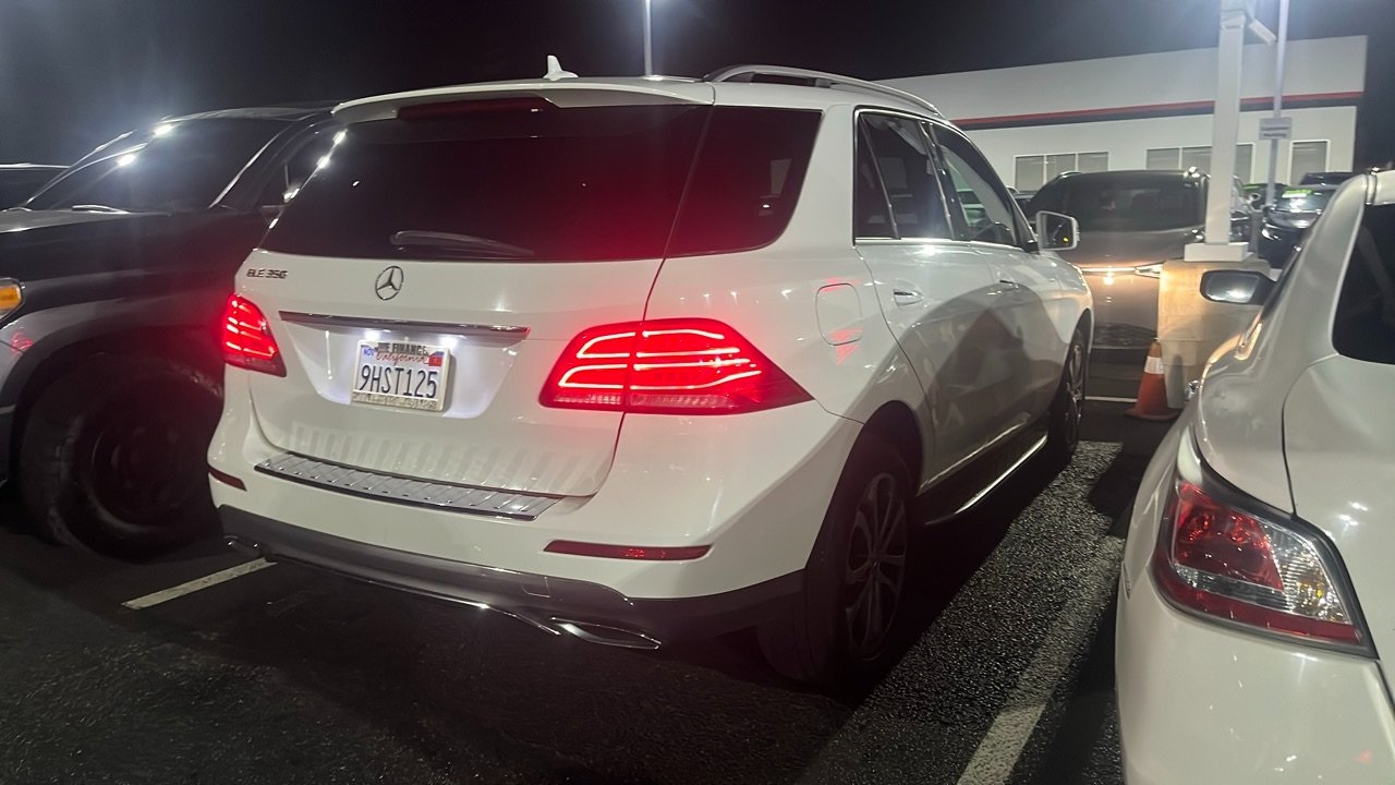 2018 Mercedes Benz GLE 350 photo 2