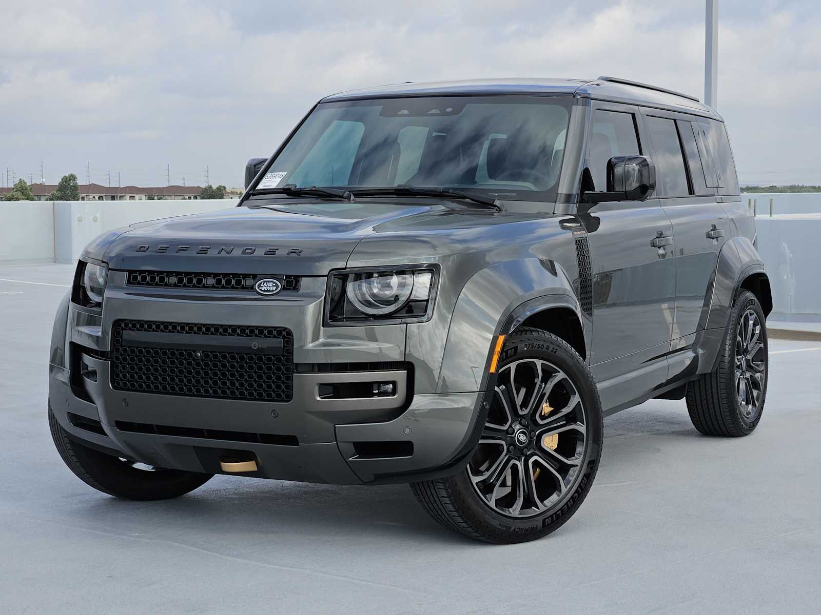 2025 Land Rover Defender OCTA Edition One