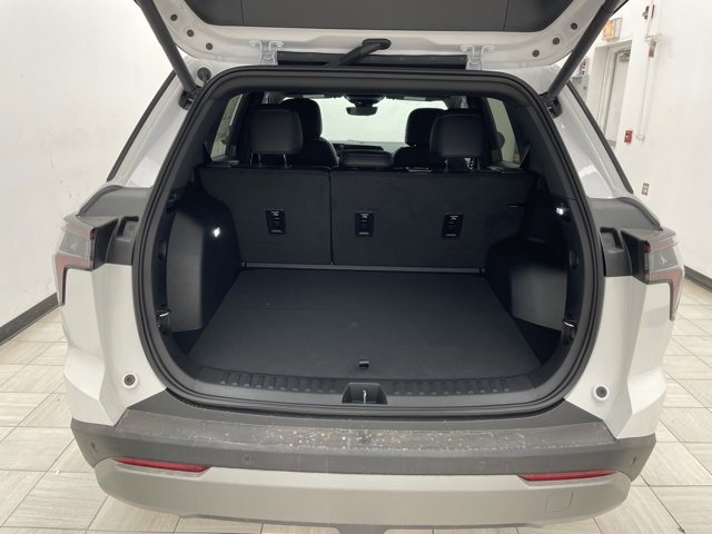 2026 Chevrolet Equinox LT photo 11