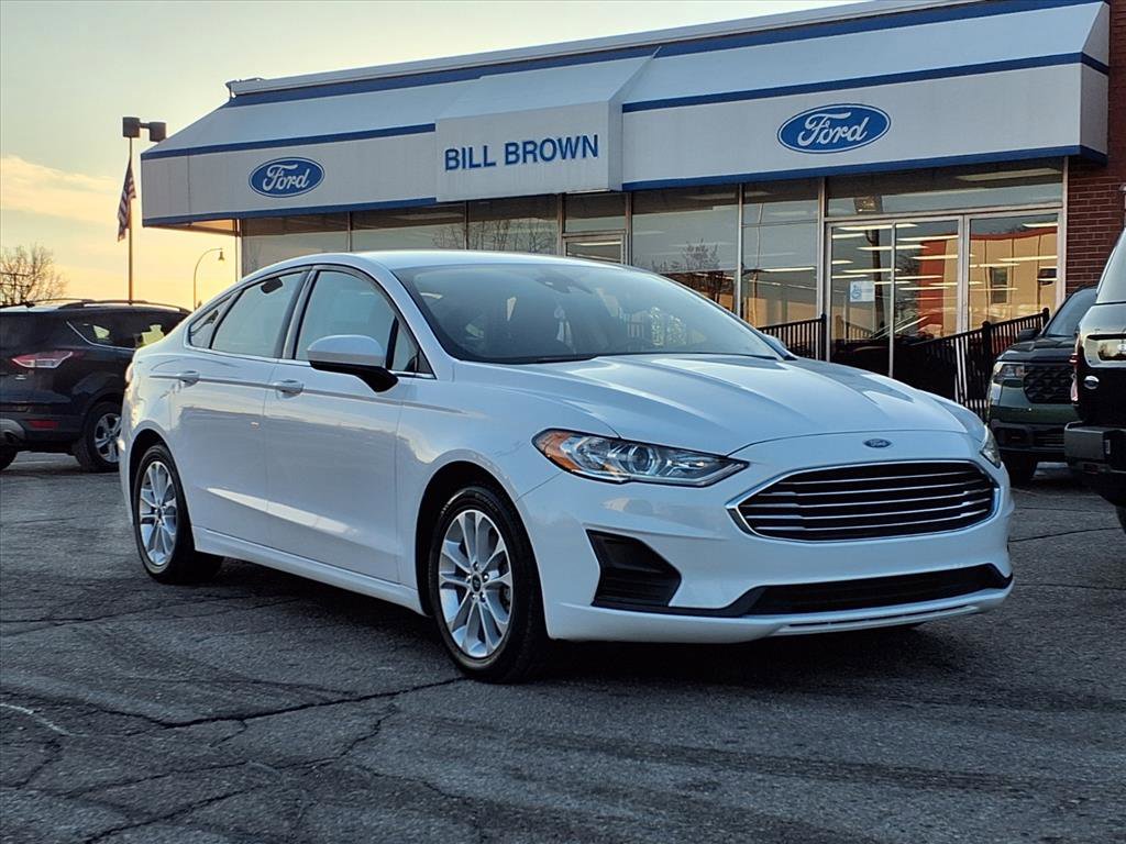 2020 Ford Fusion SE