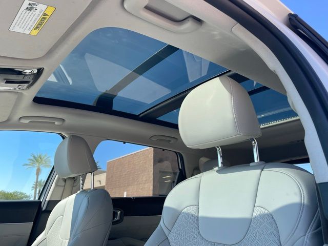2023 Kia Sorento Plug-In Hybrid SX Prestige photo 8