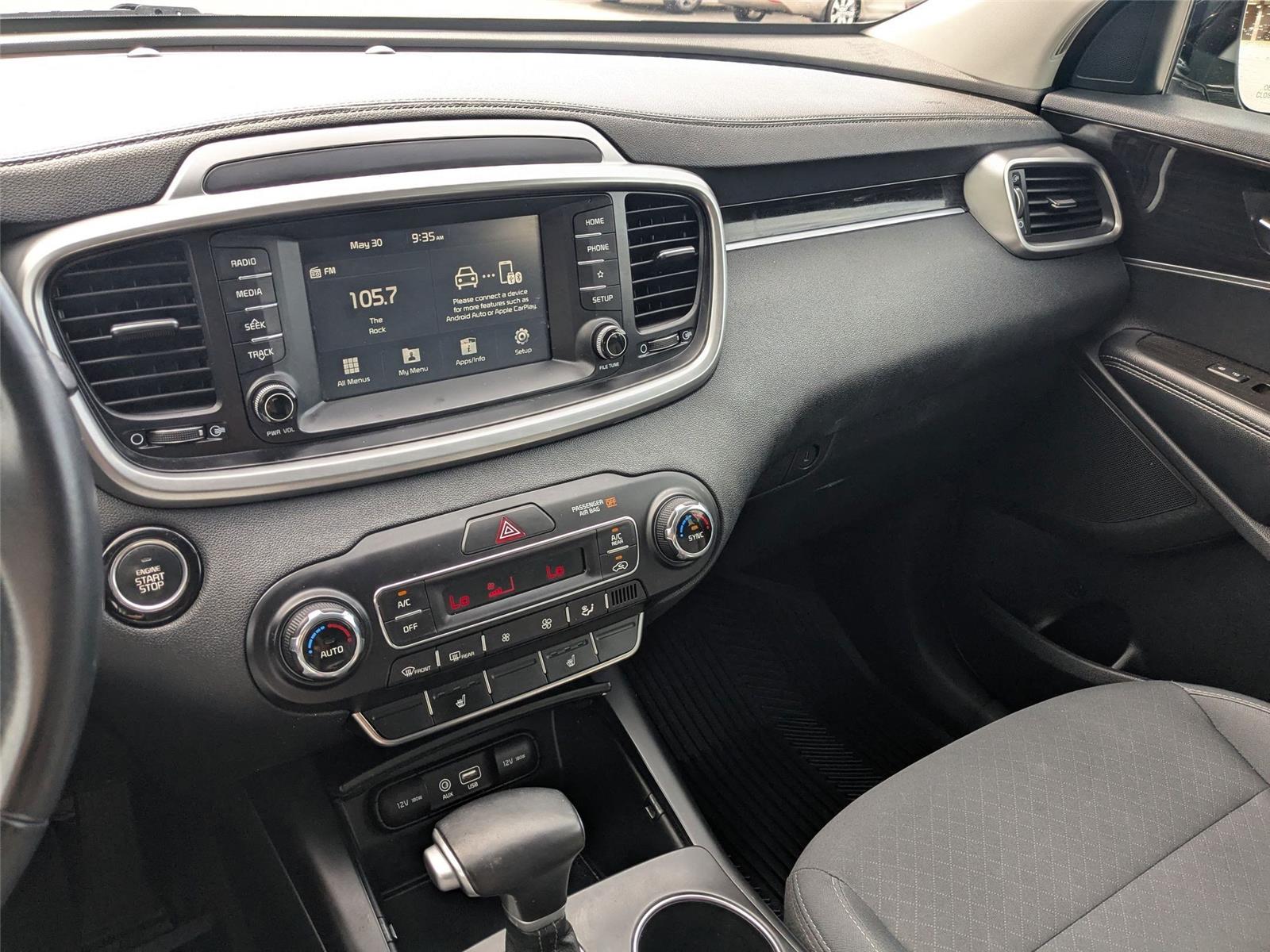 2020 Kia Sorento S V6 photo 21