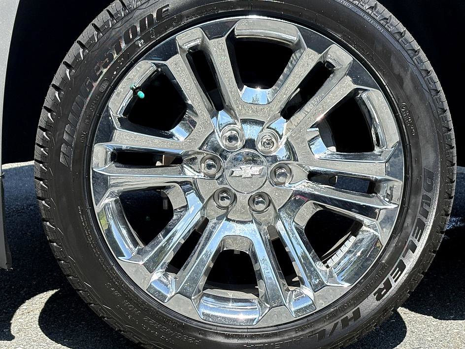 2019 Chevrolet Suburban Premier photo 7