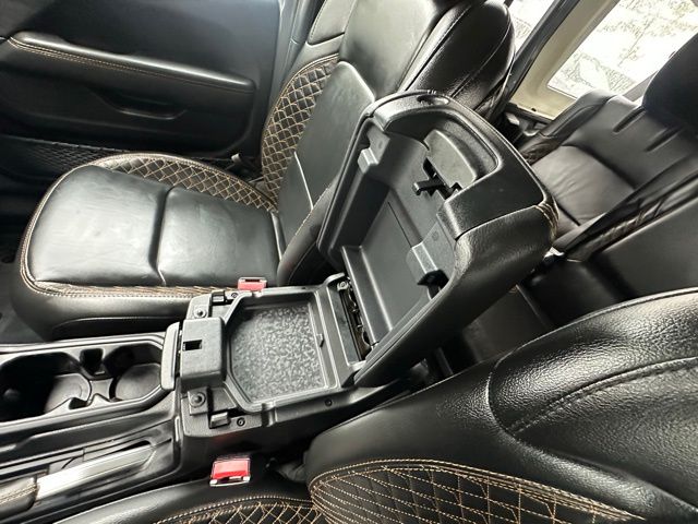 2022 Jeep Wrangler Unlimited Sahara High Altitude 4xe photo 24