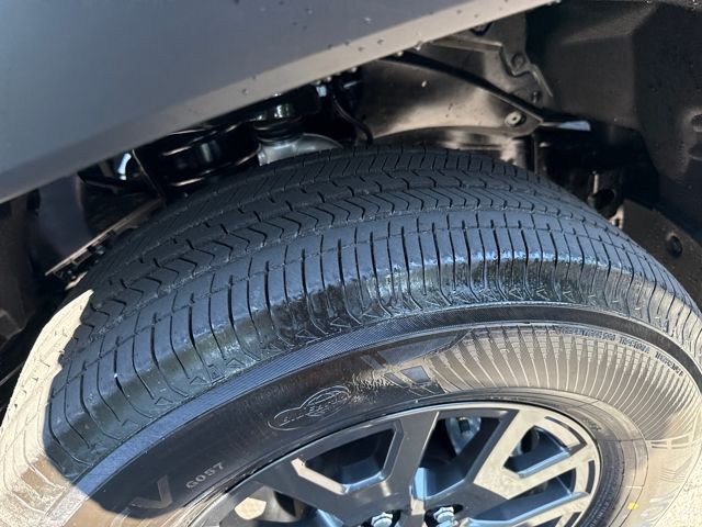 2025 Toyota 4Runner SR5 photo 18