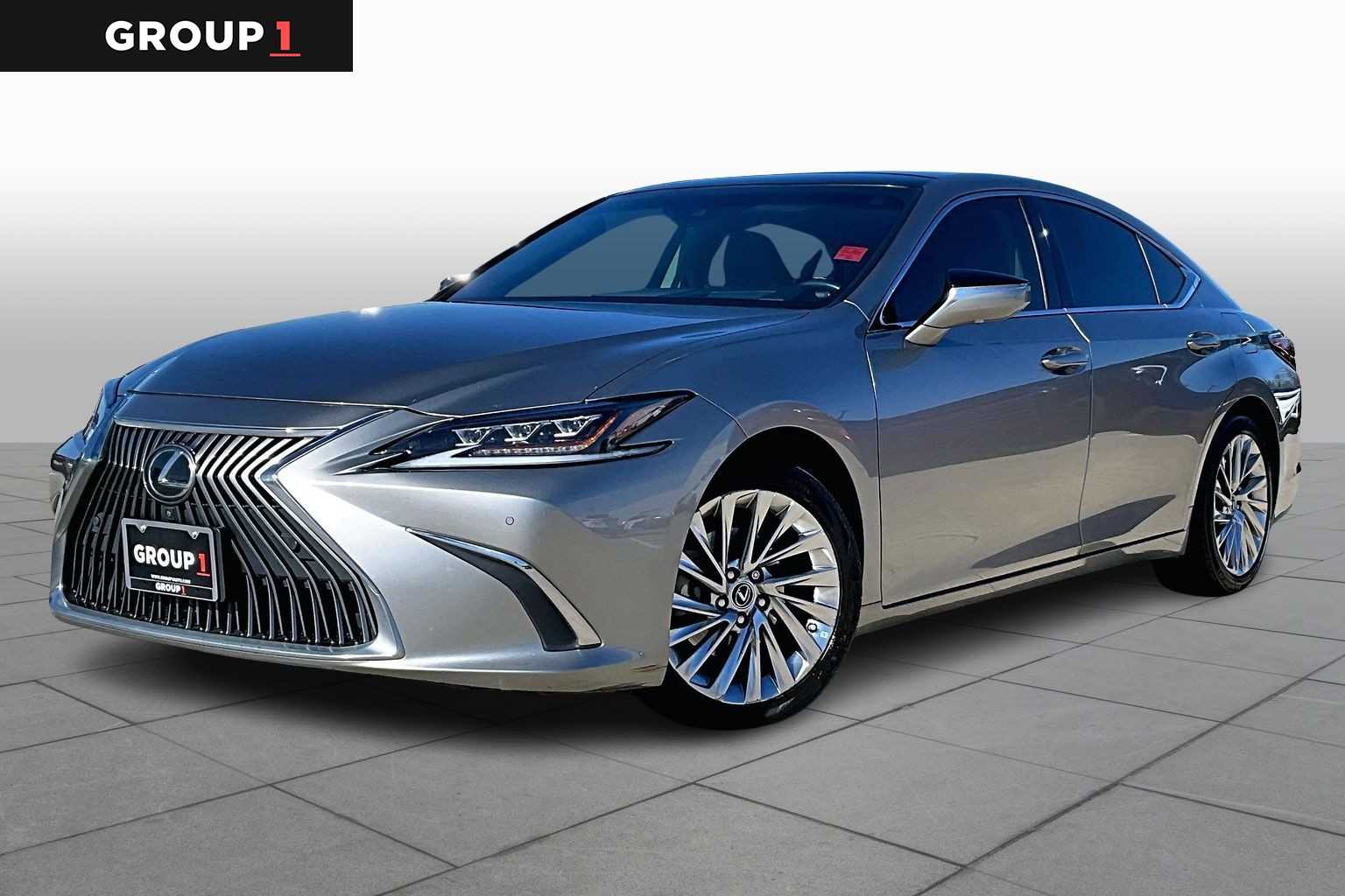 2021 Lexus ES 350 Ultra Luxury's photo