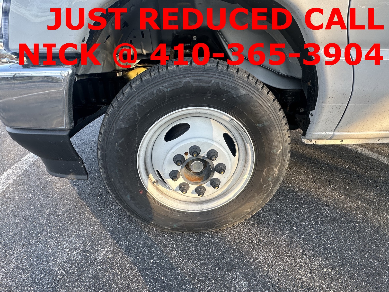 2025 Ford E-350 photo 4