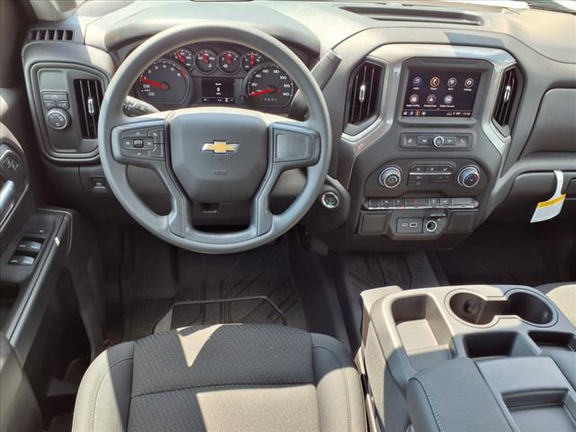 2025 Chevrolet Silverado 1500 photo 2