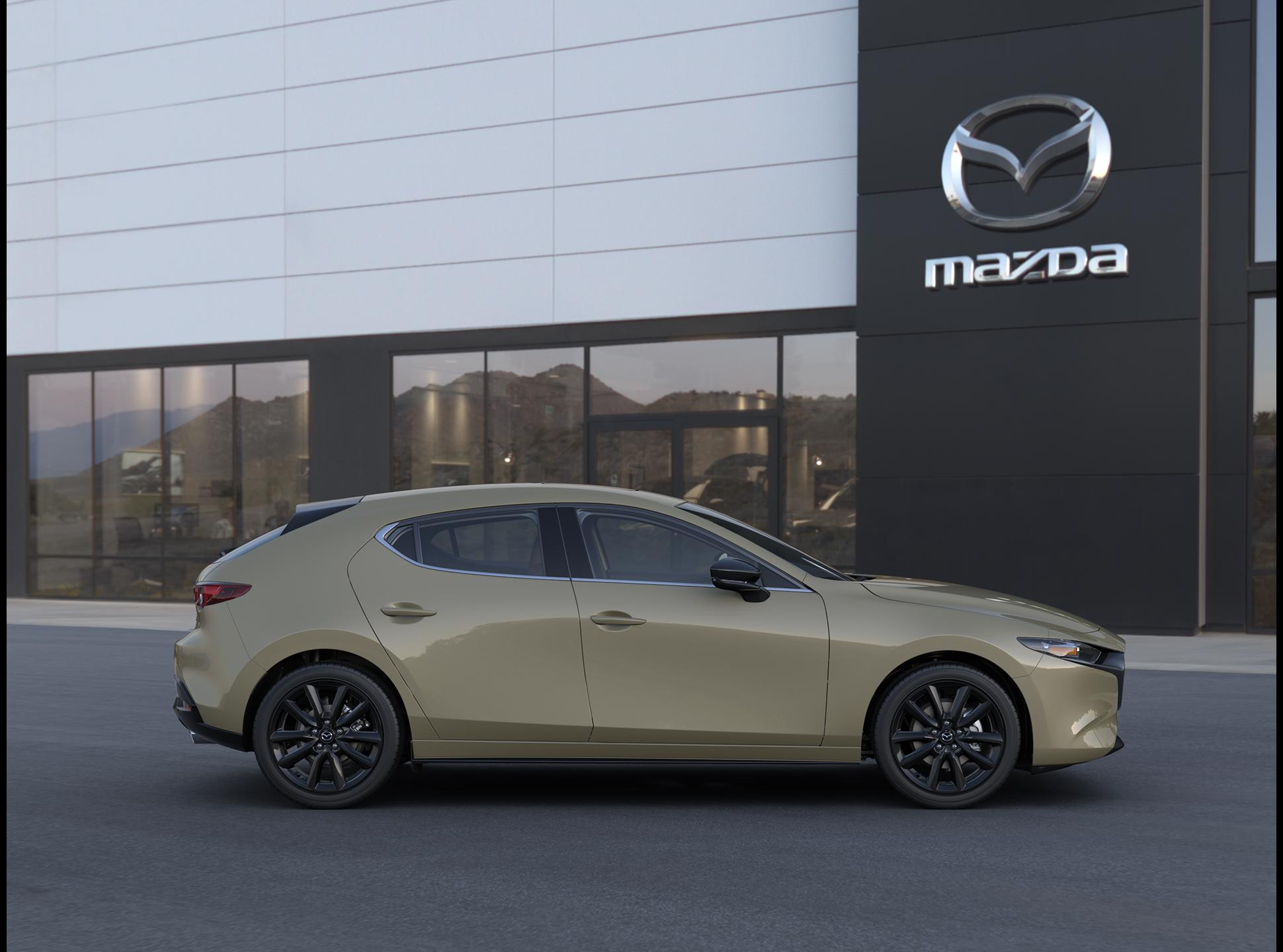 2025 Mazda Mazda3 Hatchback 2.5 Turbo Carbon photo 5