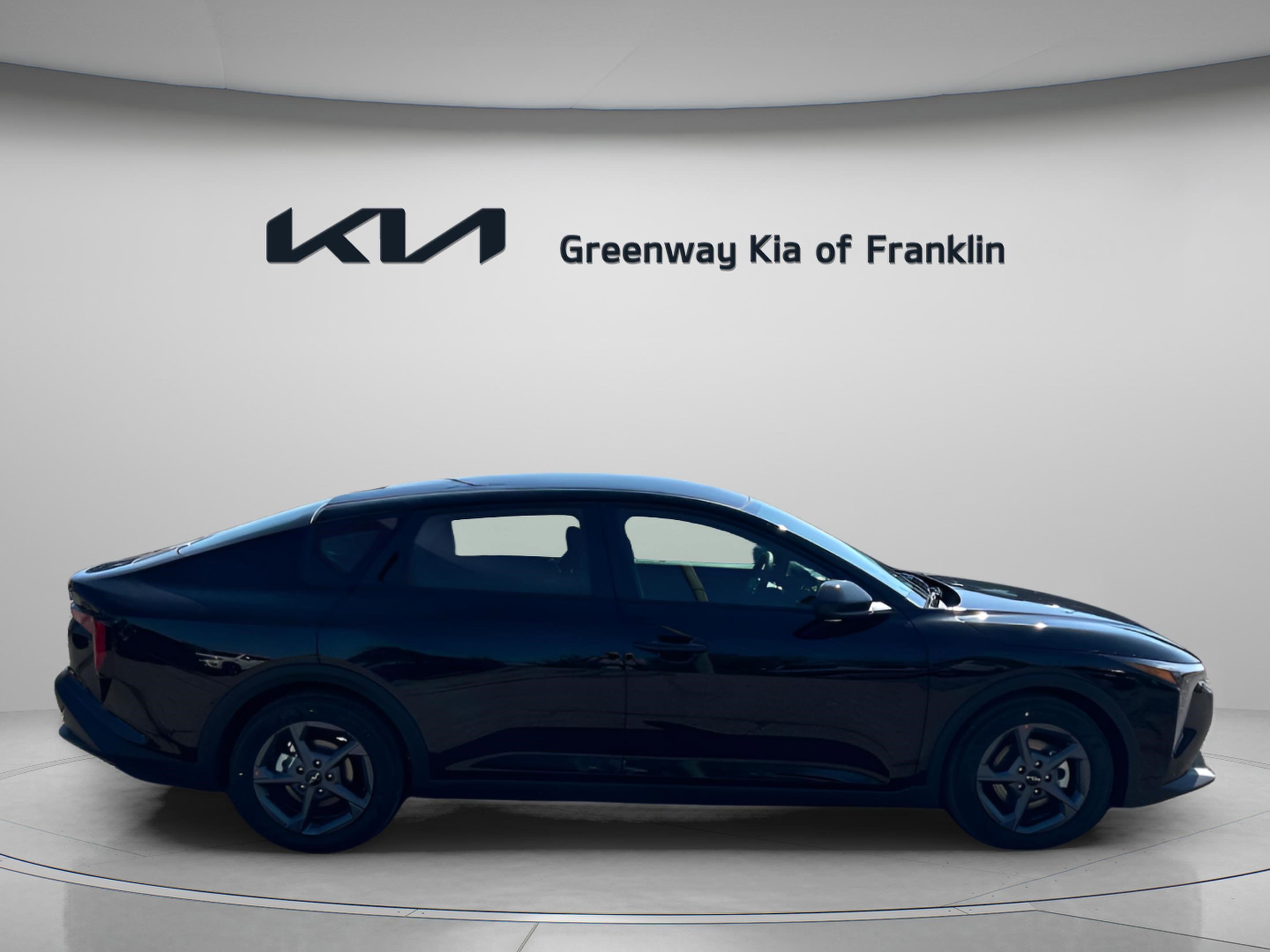 2025 Kia K4 LXS photo 8