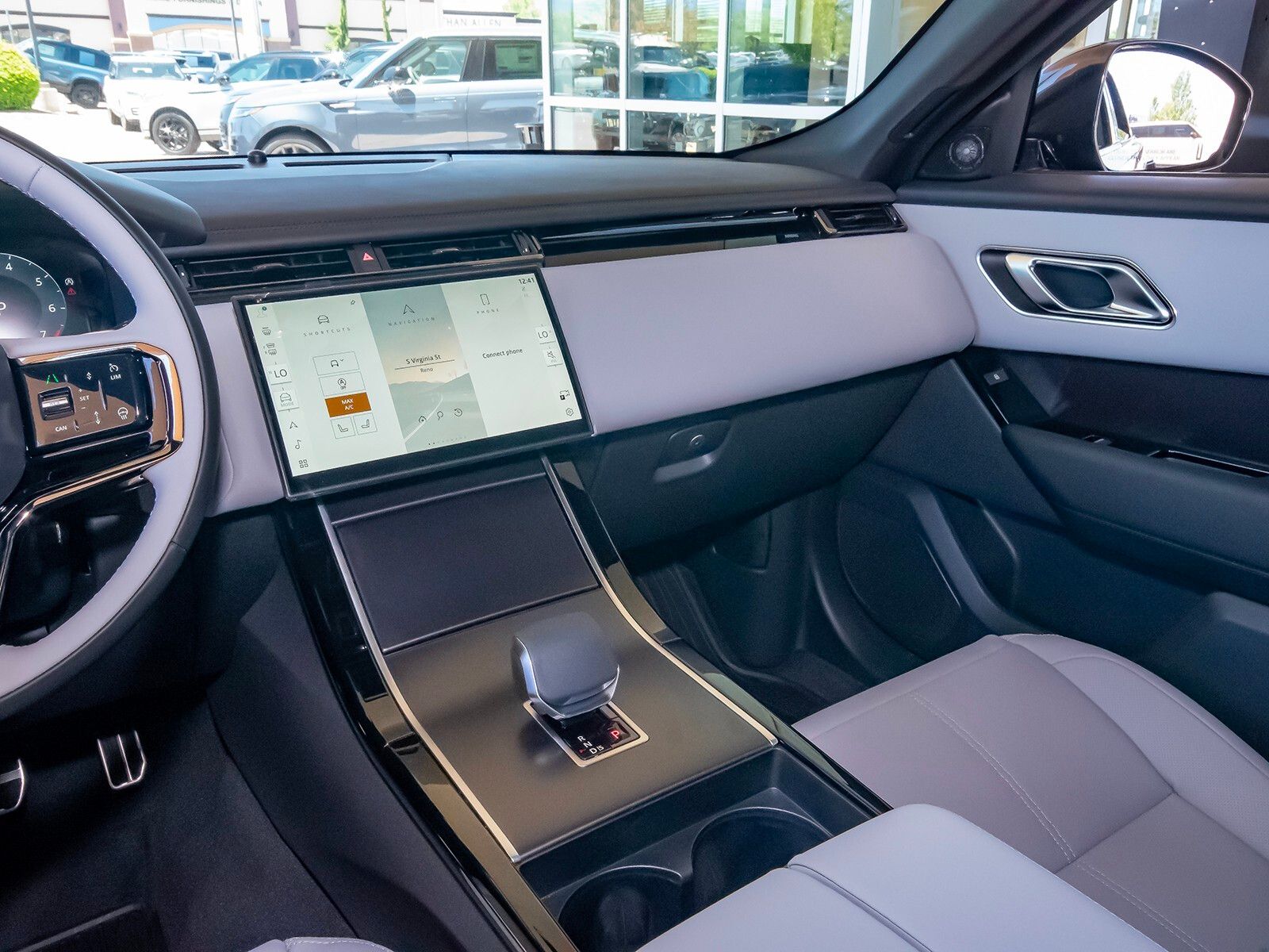 2026 Land Rover Range Rover Velar SE photo 21