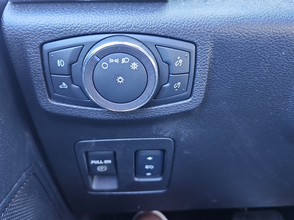 2018 Ford F-150 XLT photo 17