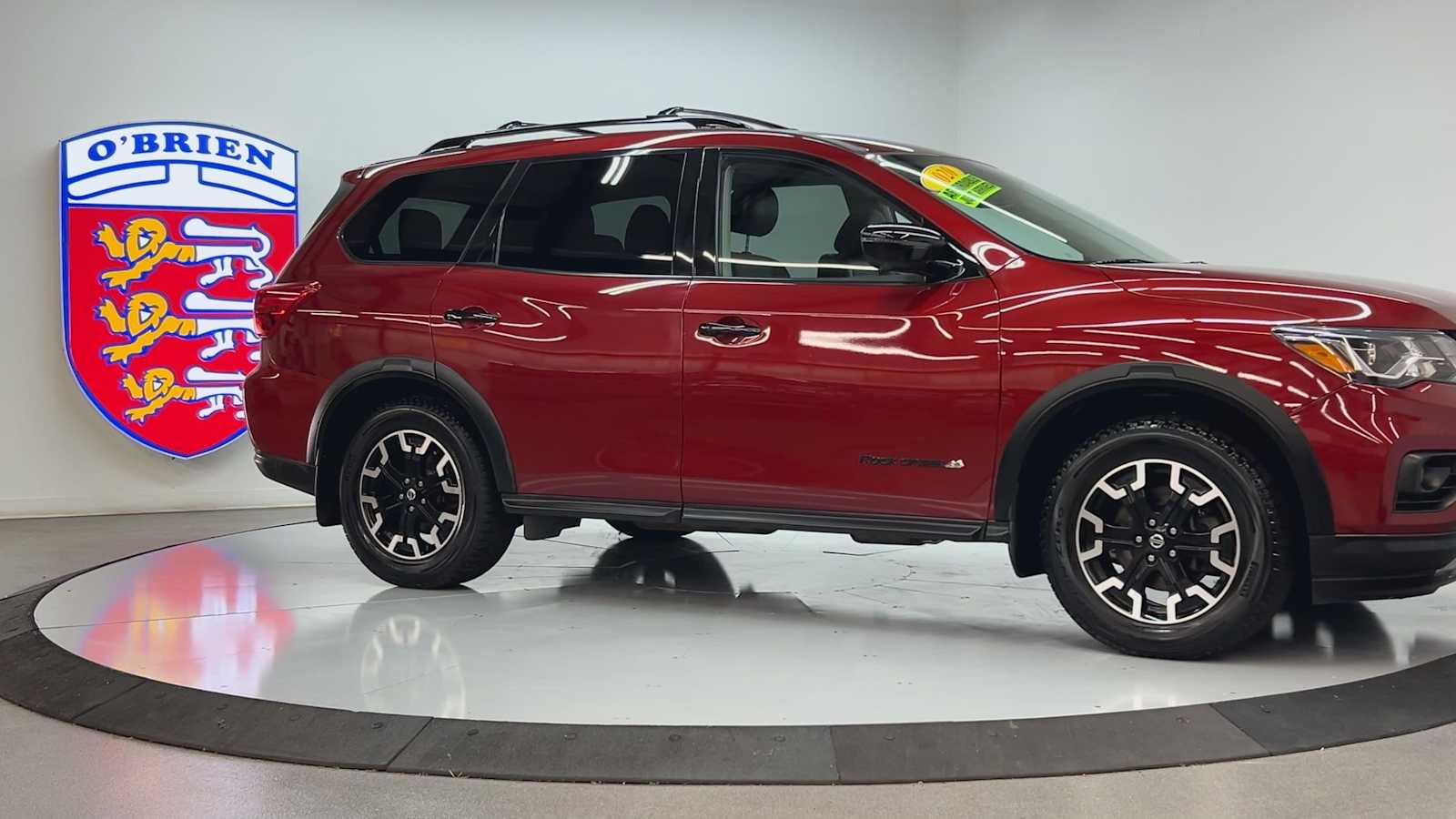 2020 Nissan Pathfinder SL photo 3