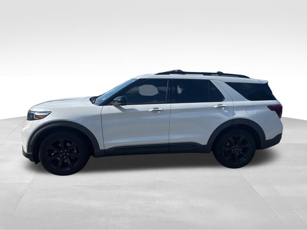 2020 Ford Explorer ST photo 2