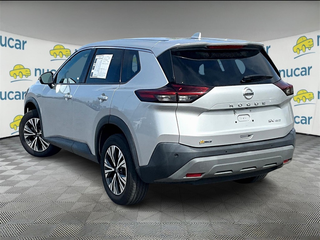 2021 Nissan Rogue SV photo 3