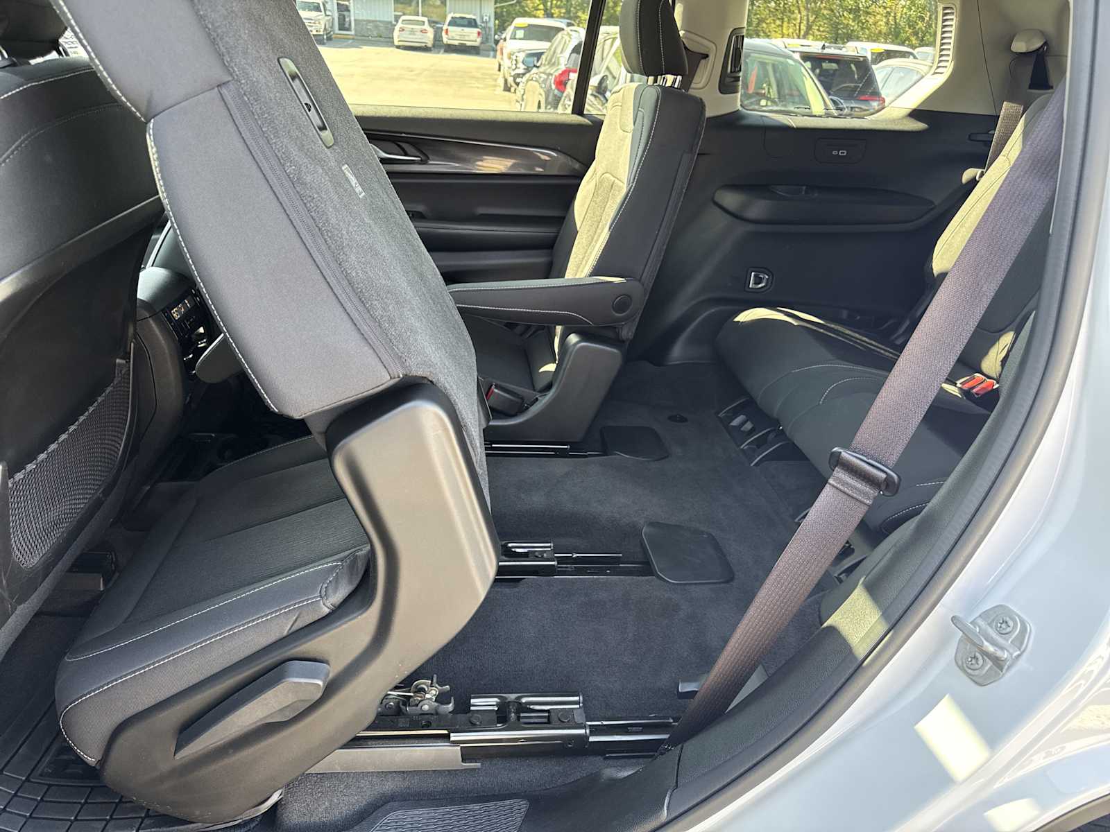2022 Jeep Grand Cherokee Laredo photo 31