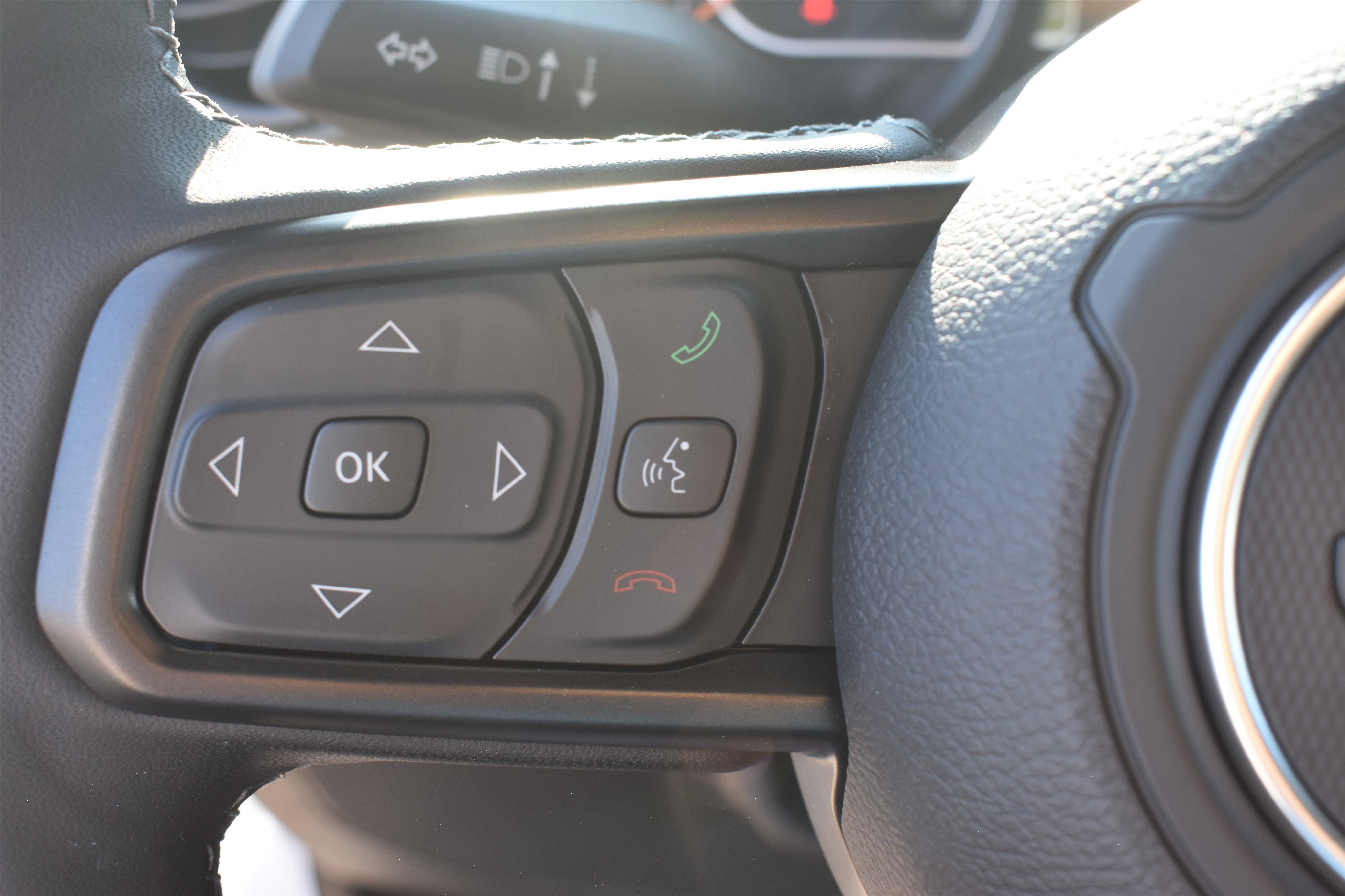 2025 Jeep Gladiator Mojave photo 12