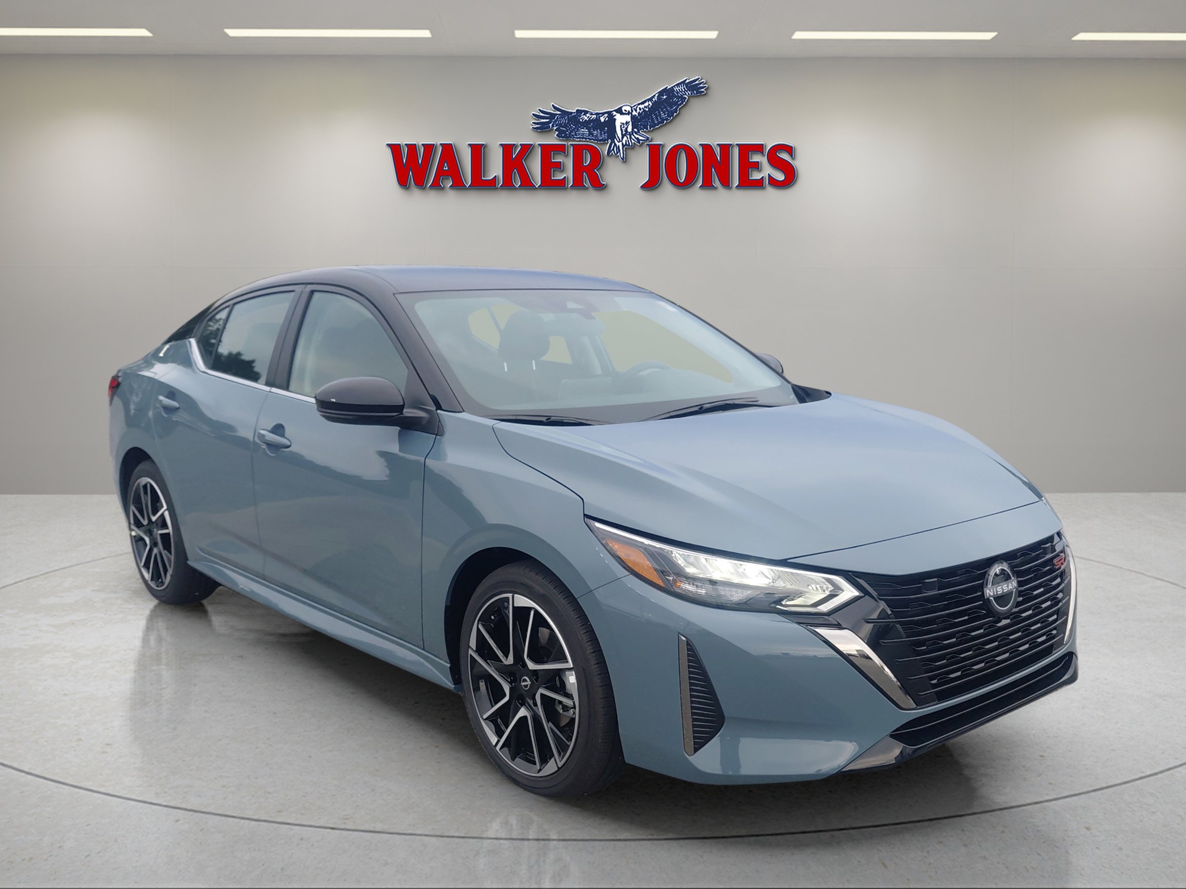 2025 Nissan Sentra SR's photo