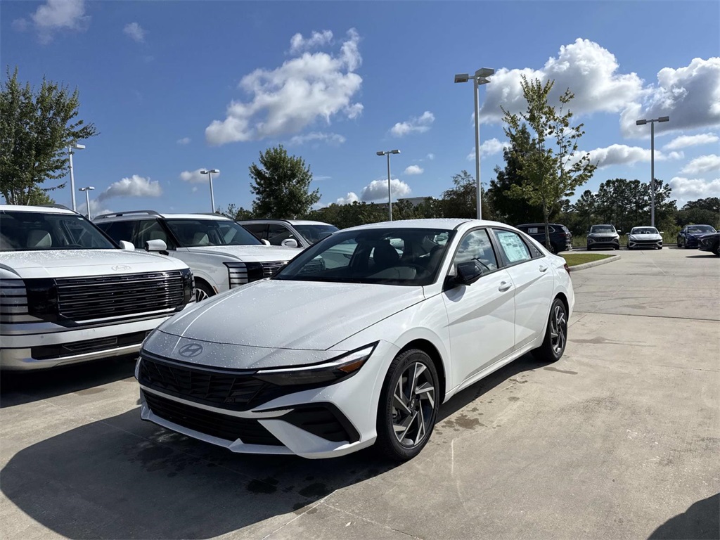 2025 Hyundai Elantra SEL