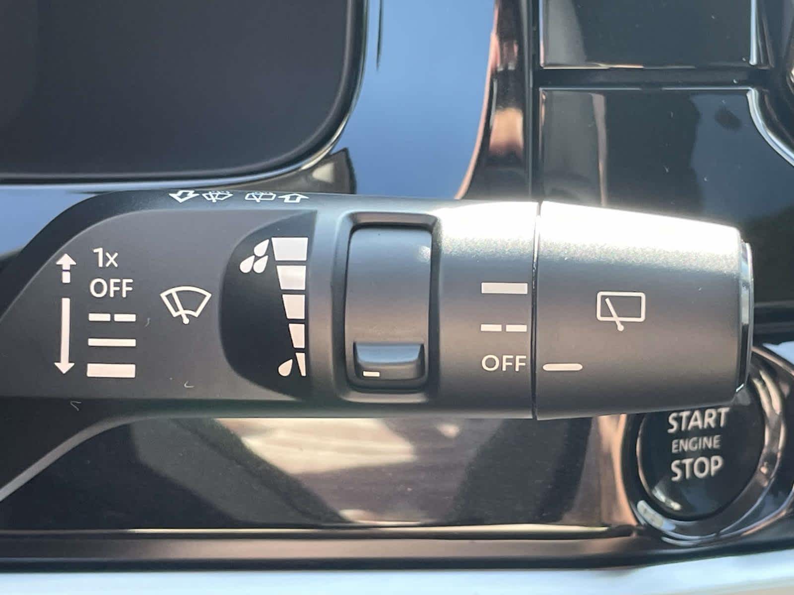 2025 Nissan Pathfinder SV photo 27
