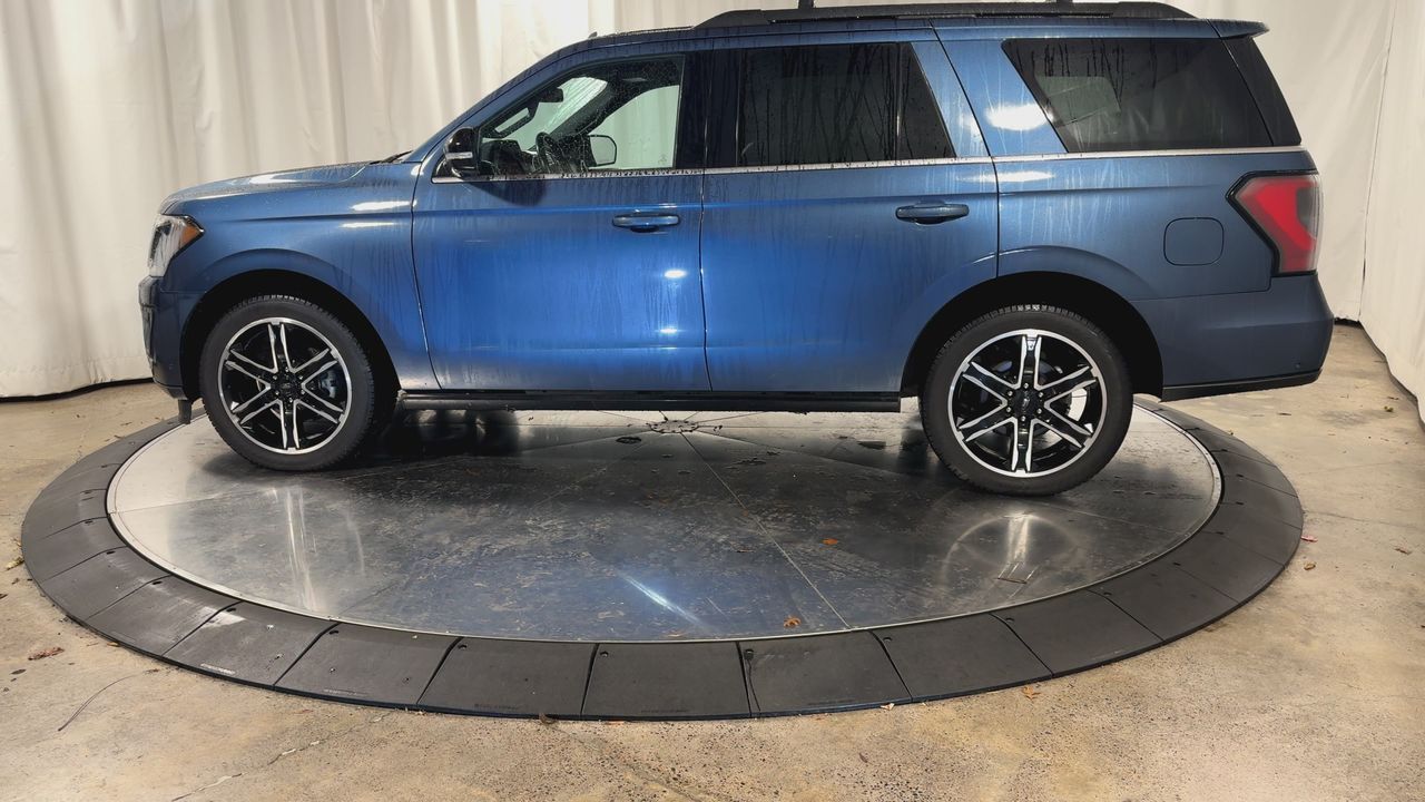 2019 Ford Expedition Limited photo 2