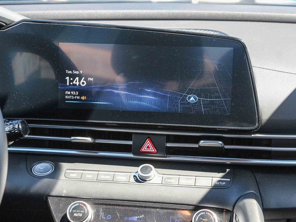 2024 Hyundai Elantra SEL photo 13