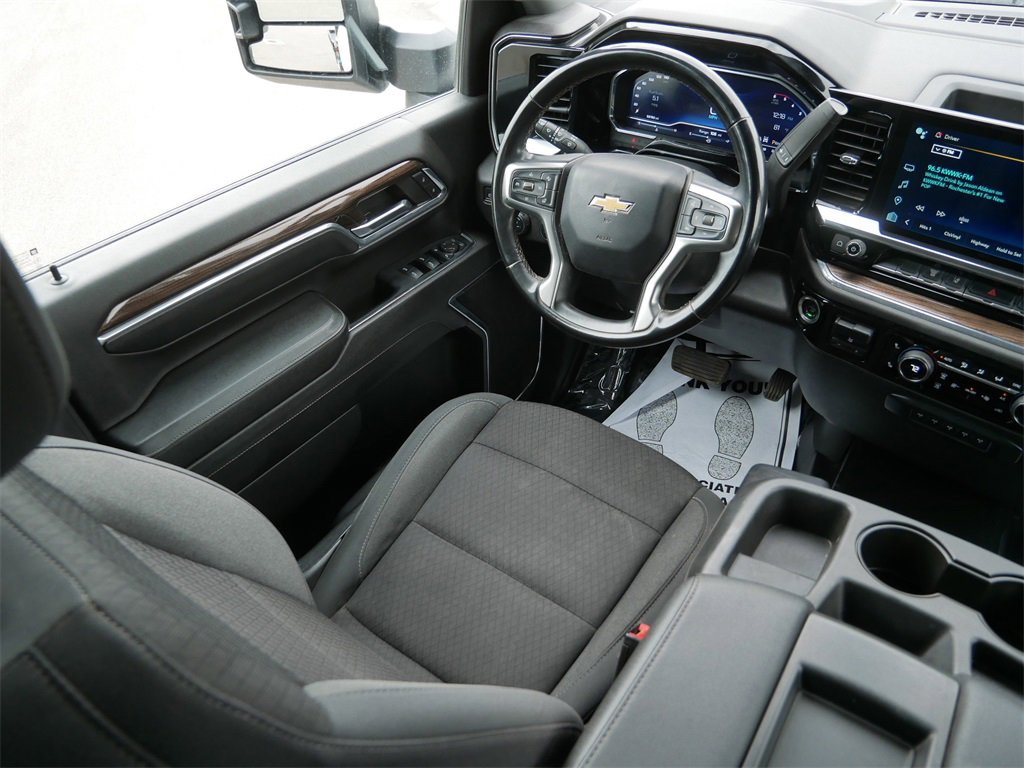 2024 Chevrolet Silverado 2500HD LT photo 12