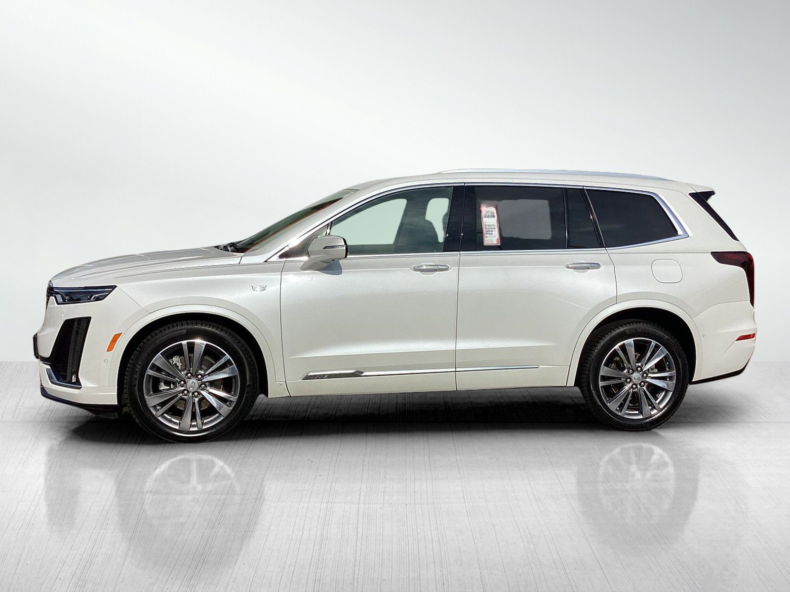 Used 2021 Cadillac XT6 Premium Luxury with VIN 1GYKPFRS5MZ234769 for sale in Brainerd, Minnesota