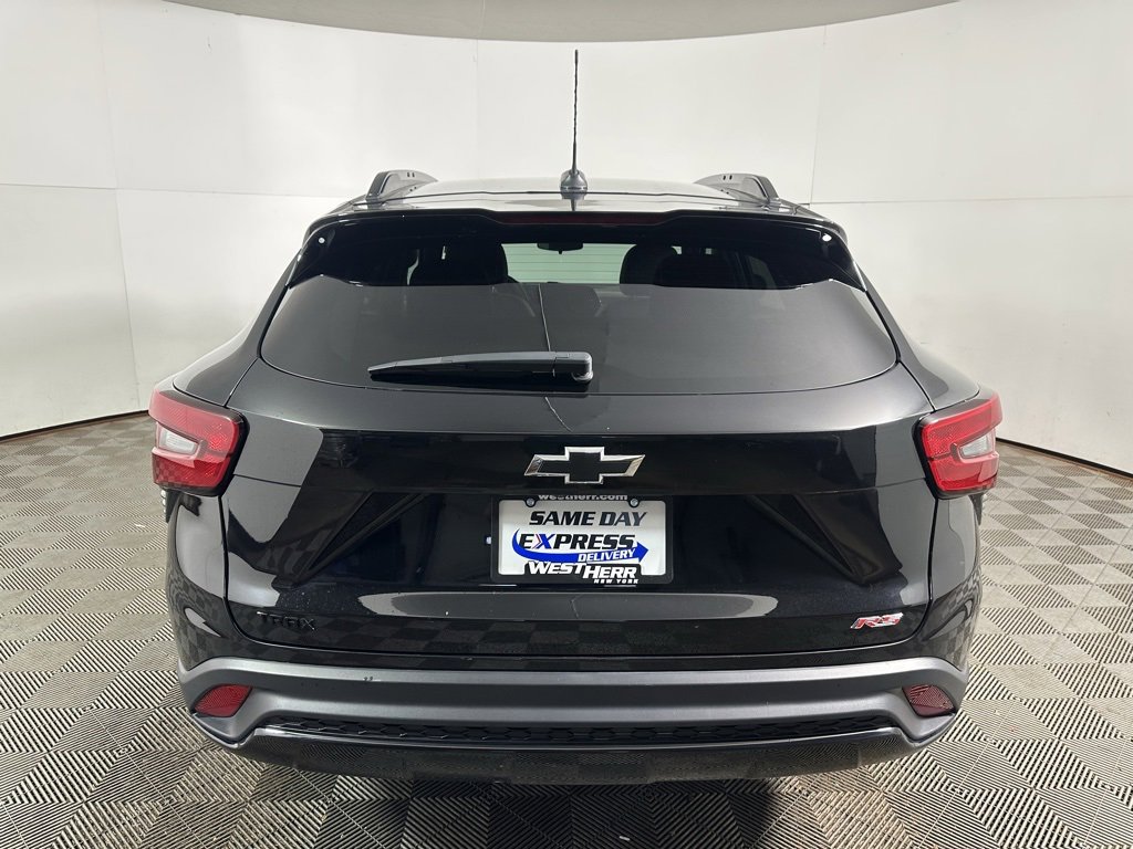 2024 Chevrolet Trax photo 3