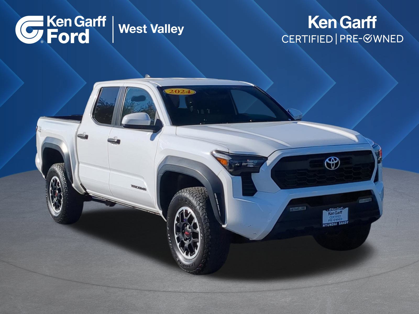 2024 Toyota Tacoma TRD Off Road's photo