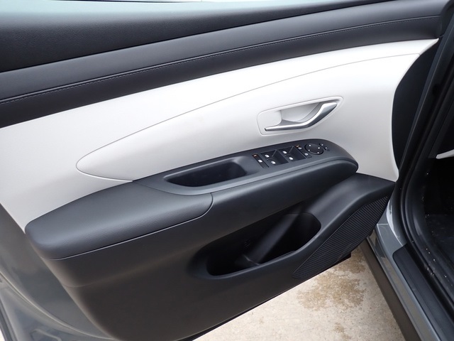 2025 Hyundai Tucson SEL photo 14