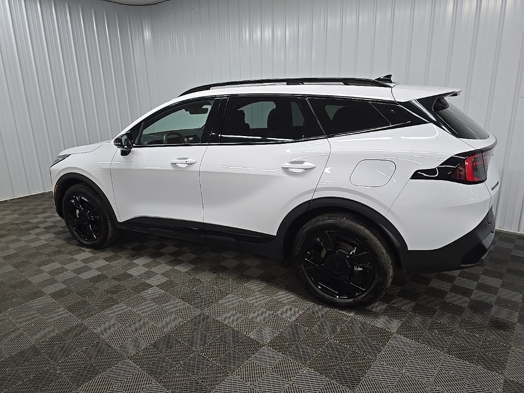 2026 Kia Sportage X-Line photo 3
