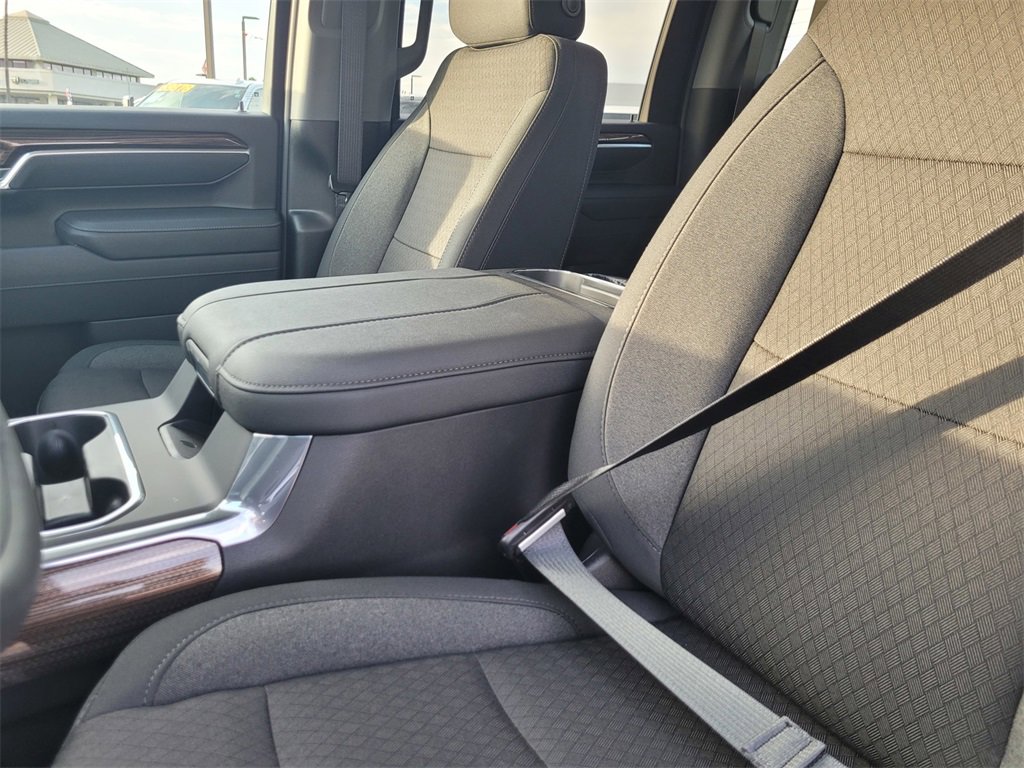2025 Chevrolet Silverado 2500HD LT photo 11