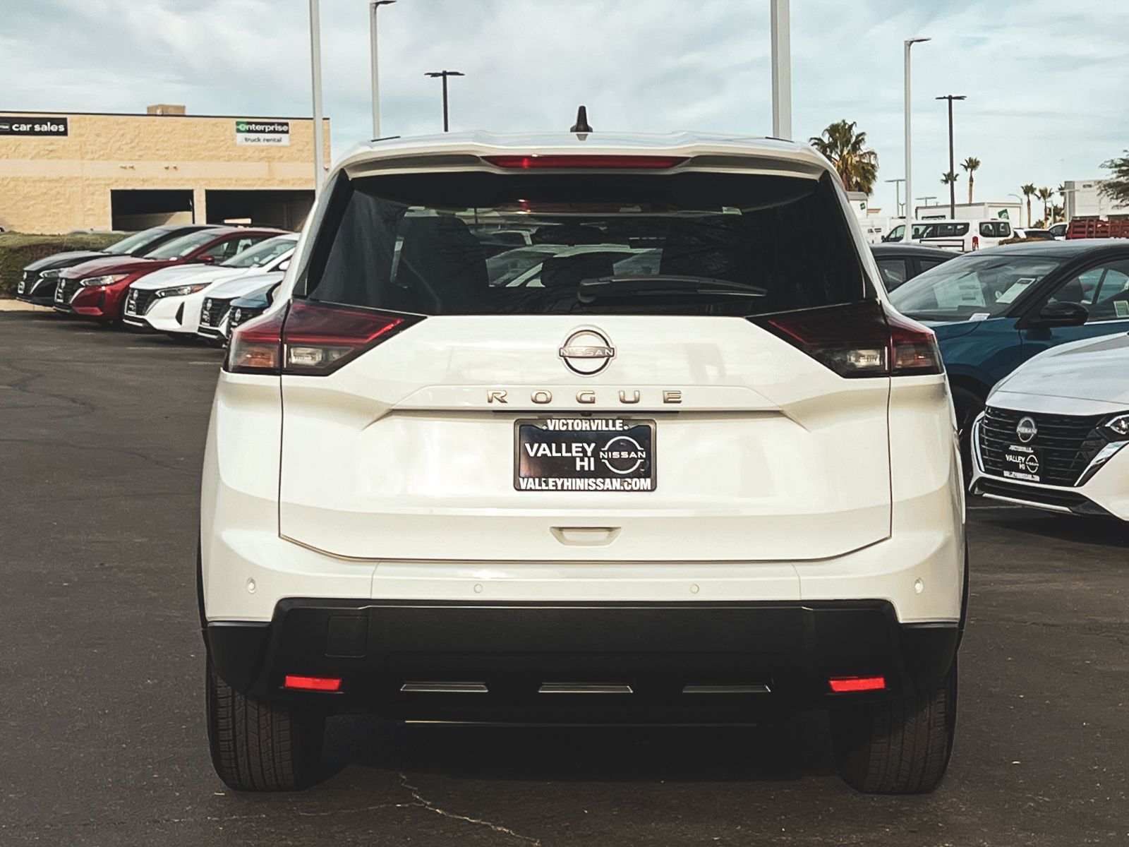 2024 Nissan Rogue S photo 4