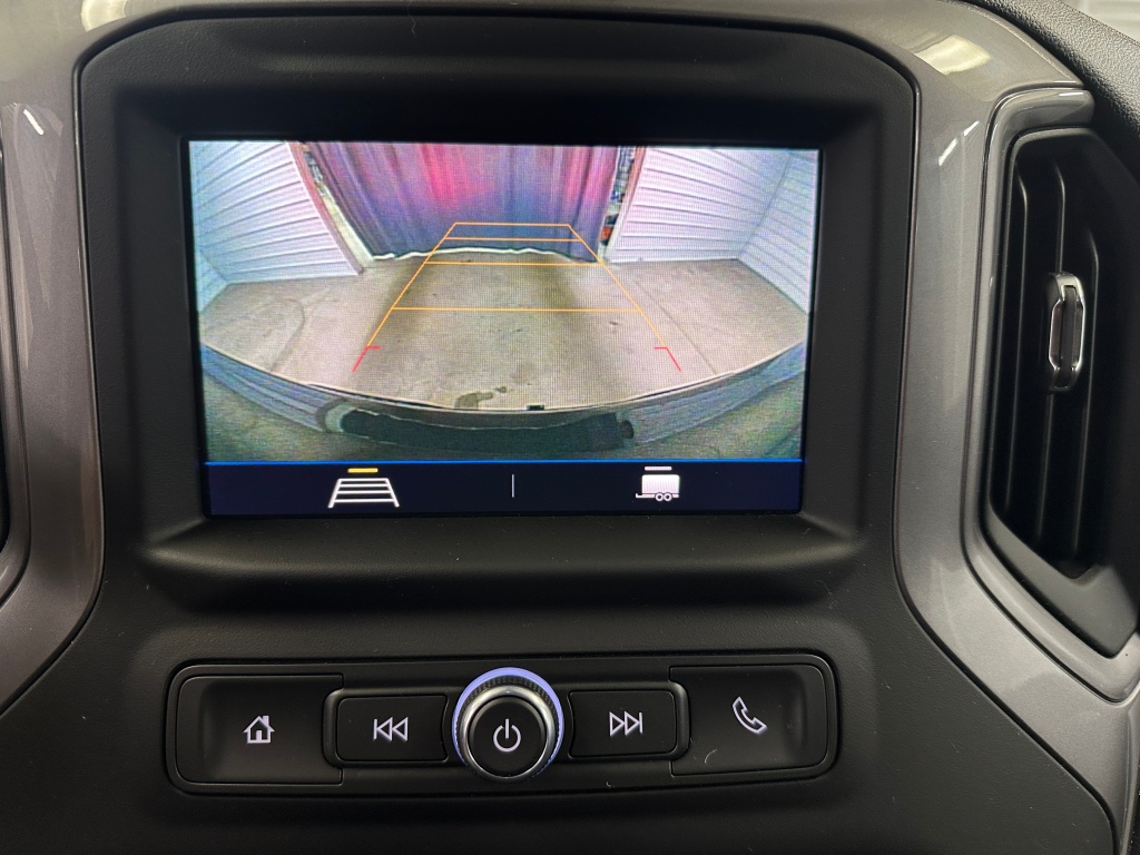 2021 Chevrolet Silverado 1500 Custom photo 10