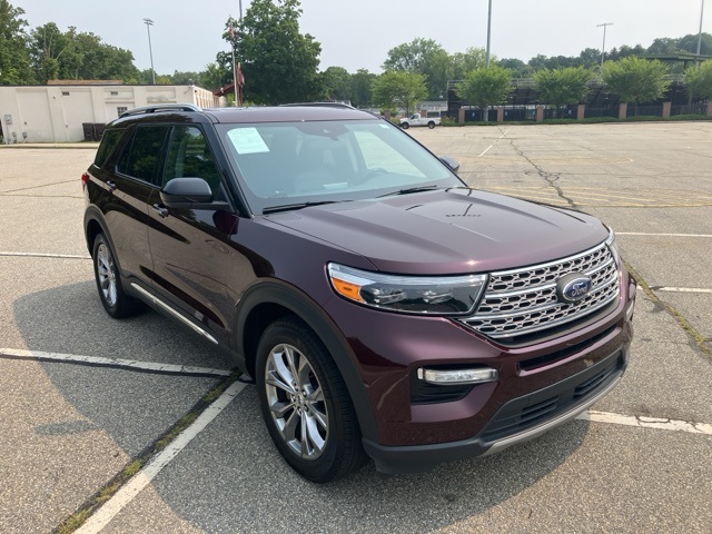 2022 Ford Explorer Limited photo 2