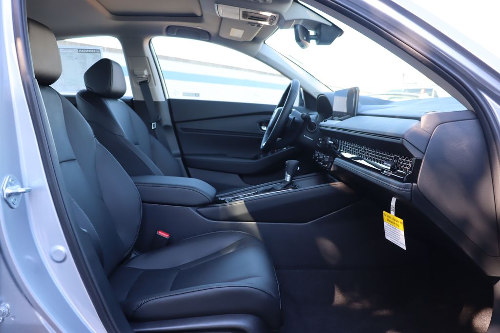 2025 Honda Accord Hybrid Touring photo 20